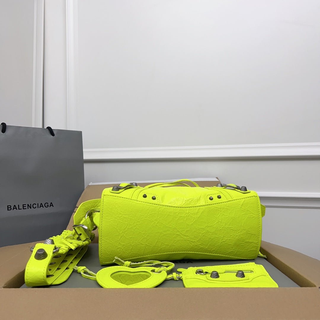 {Style No: GLE5ZUBH} NEO CAGOLE 26 IN PEAR LAMBSKIN - Image 8