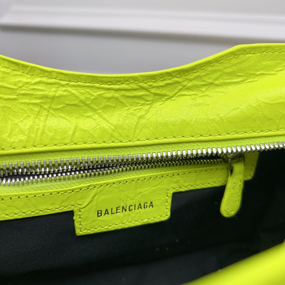 {Style No: GLE5ZUBH} NEO CAGOLE 26 IN PEAR LAMBSKIN - Image 5