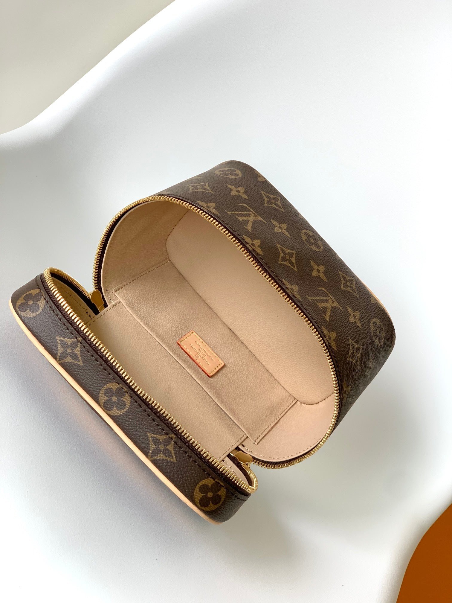 {Style No: CPNDUPGH} NICE MINI 20 TOILETRY POUCH - Image 4