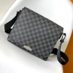 {Style No: U4MWNF4R} LV 25S SMALL DISTRICT CROSSBODY BAG 25 IN BLACK DAMIER GRAPHITE CANVAS AND CALFSKIN