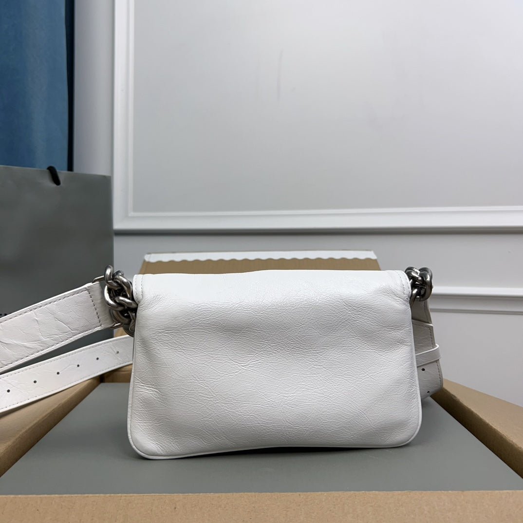 {Style No: DT31NCAT} BB SOFT FLAP BAG 24 IN WHITE PEACH CALFSKIN SILVER HARDWARE - Image 8