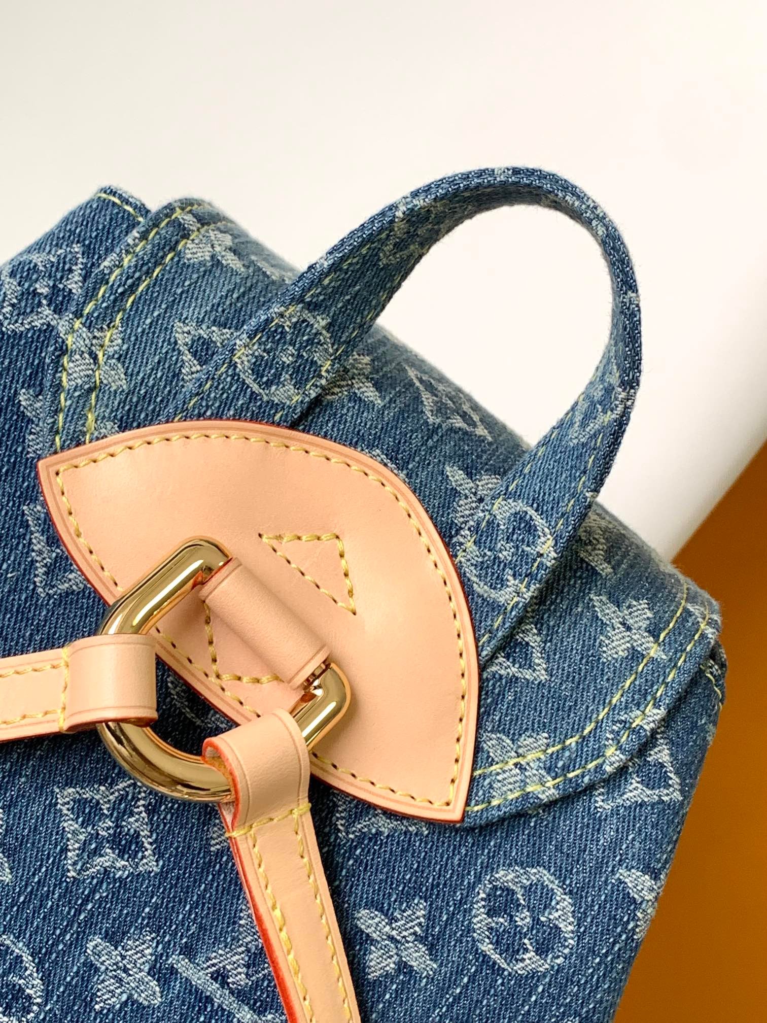 {Style No: UW7UHNBI} VENICE BACKPACK 24 DENIM BLUE - Image 4
