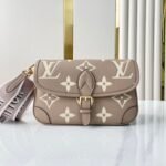 {Style No: RG9J7TNL} DIANE 23 IN TOURTERELLE WHITE MONOGRAM EMPREINTE LEATHER