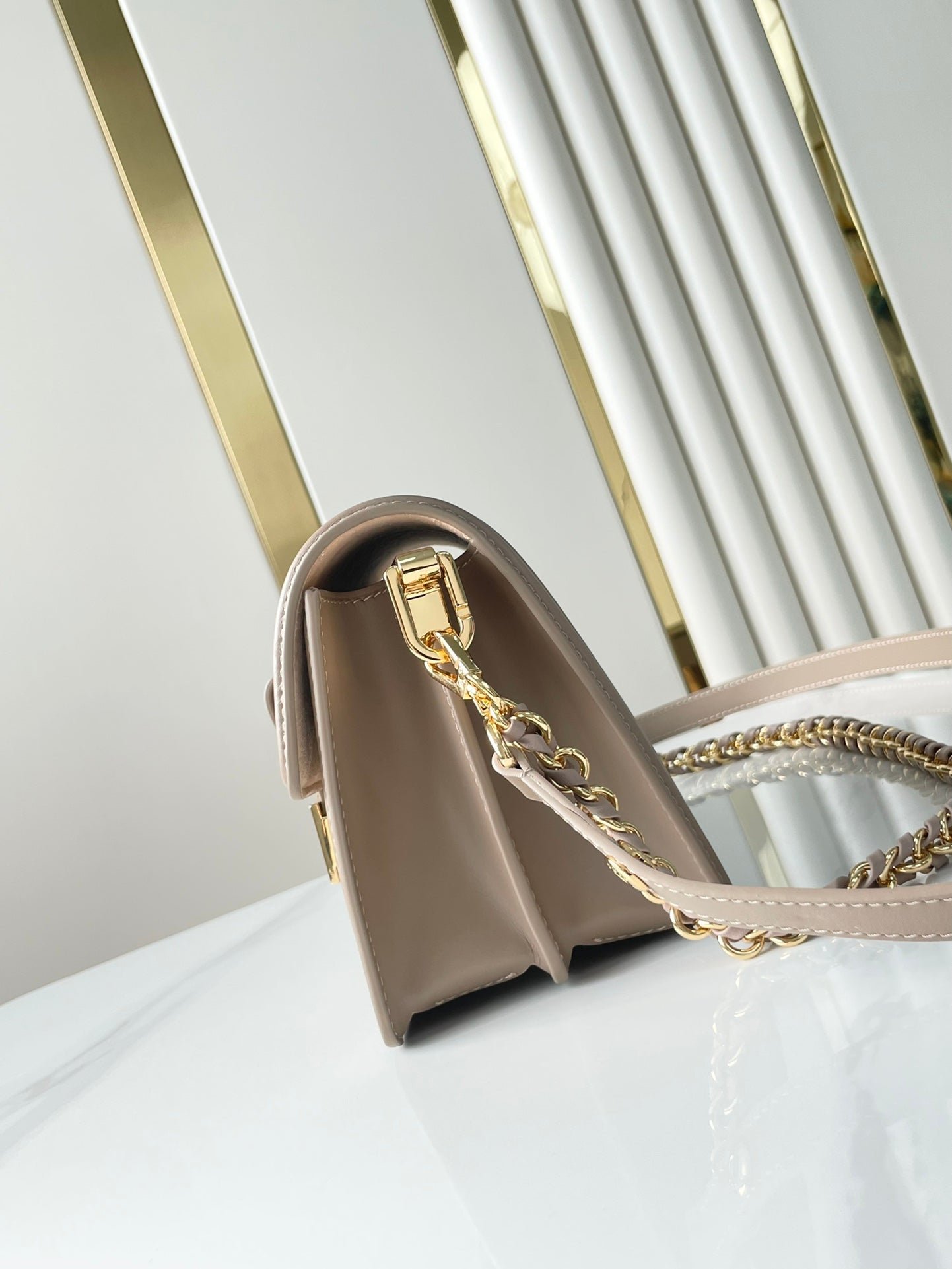 {Style No: CF935EO9} DAUPHINE MINI 20 IN MEDIUM BROWN EPI GRAINED CALFSKIN GOLD HARDWARE - Image 7