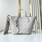 {Style No: K5UK1G4Q} BLOSSOM PM 20 IN BLUME PERFORATED CALFSKIN