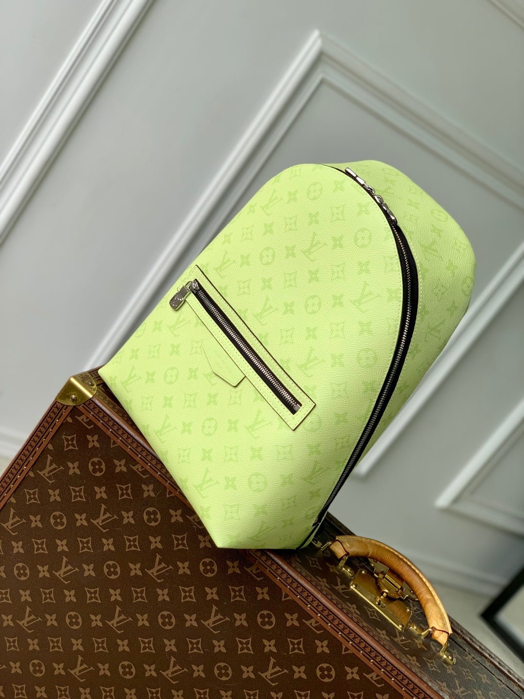 {Style No: 9BMHVVID} DISCOVERY SLIM BACKPACK 38 IN LEMON YELLOW MONOGRAM ECLIPSE REVERSE CALFSKIN - Image 2