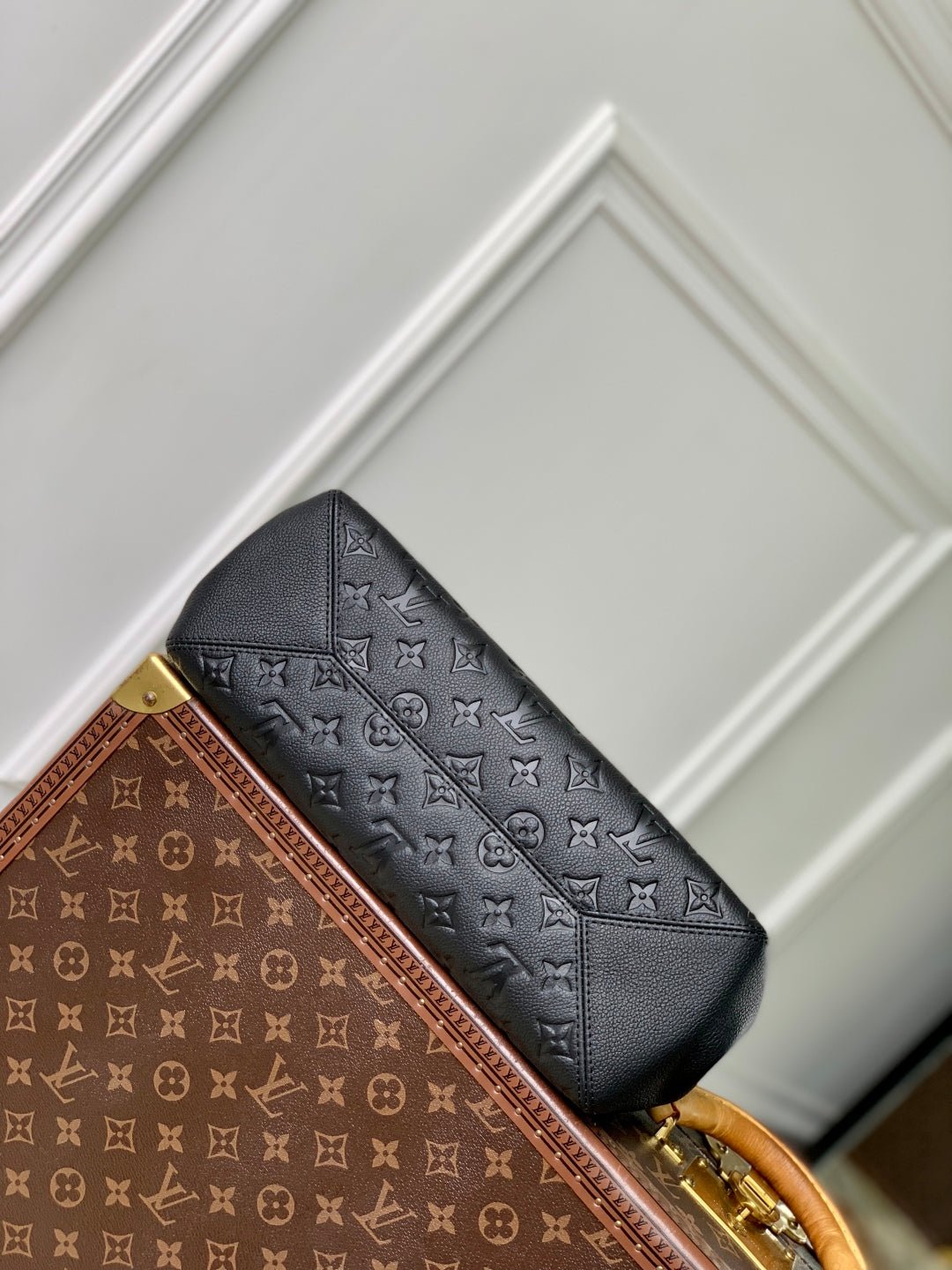 {Style No: T4H2QUIK} ANYTIME PM 34 IN BLACK MONOGRAM EMPREINTE CALFSKIN - Image 5