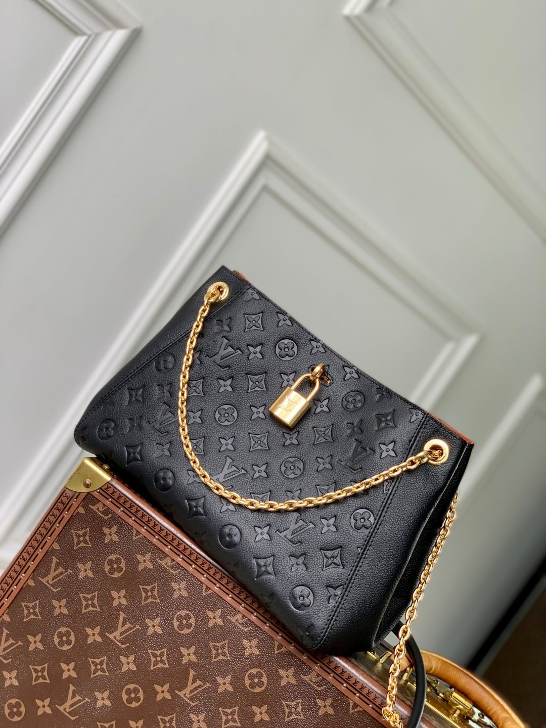 {Style No: T4H2QUIK} ANYTIME PM 34 IN BLACK MONOGRAM EMPREINTE CALFSKIN - Image 2