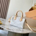 {Style No: RILYHOMV} SPEEDY BANDOULIÈRE 20 IN WHITE MONOGRAM JACQUARD AND BEIGE CALFSKIN TRIM