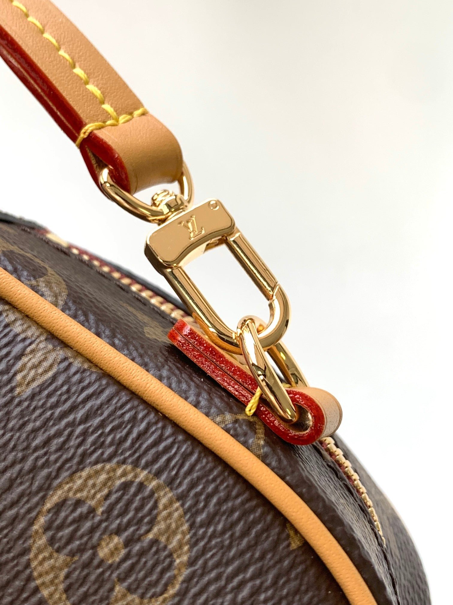 {Style No: C8UHWK2Z} DEAUVILLIE MINI 22 MONOGRAM CANVAS BROWN - Image 5