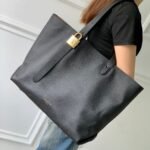 {Style No: CZ1E5ID3} LOW KEY CABAS MM BAG 47 IN BLACK GRAINED CALFSKIN