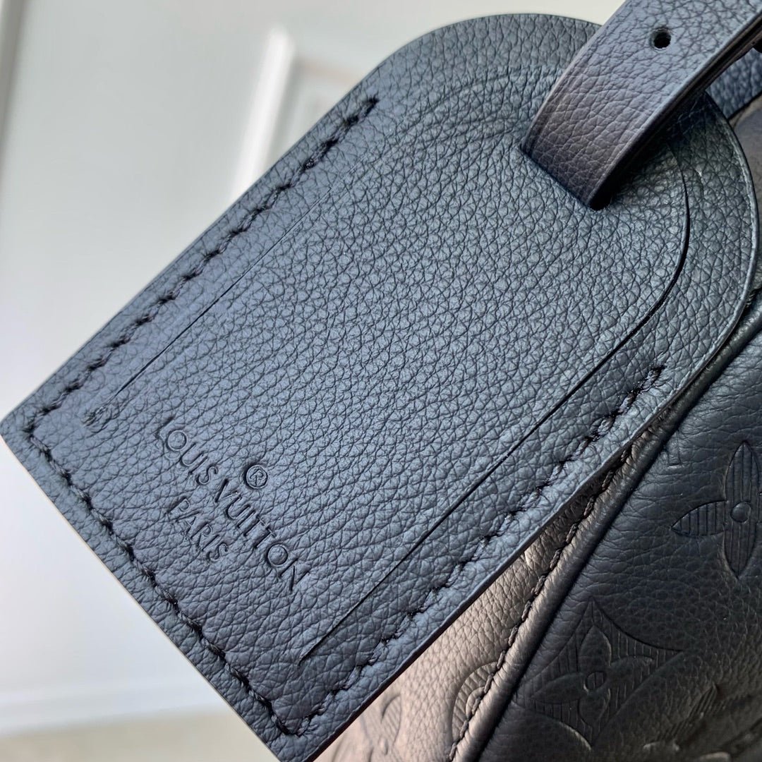 {Style No: Q6TUK15T} HAMAC BAG 28 IN BLACK MONOGRAM SHADOW - Image 7