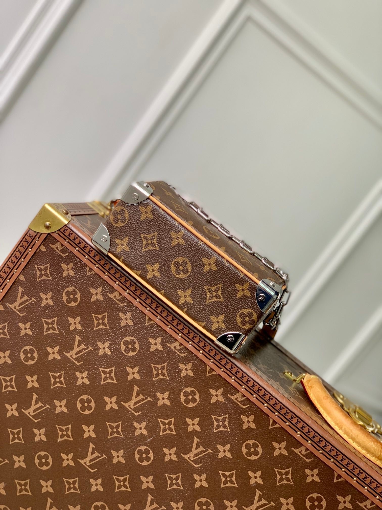 {Style No: A4ICRHIV} MINI SOFT TRUNK 18 IN BROWN MONOGRAM MACASSAR CANVAS - Image 7