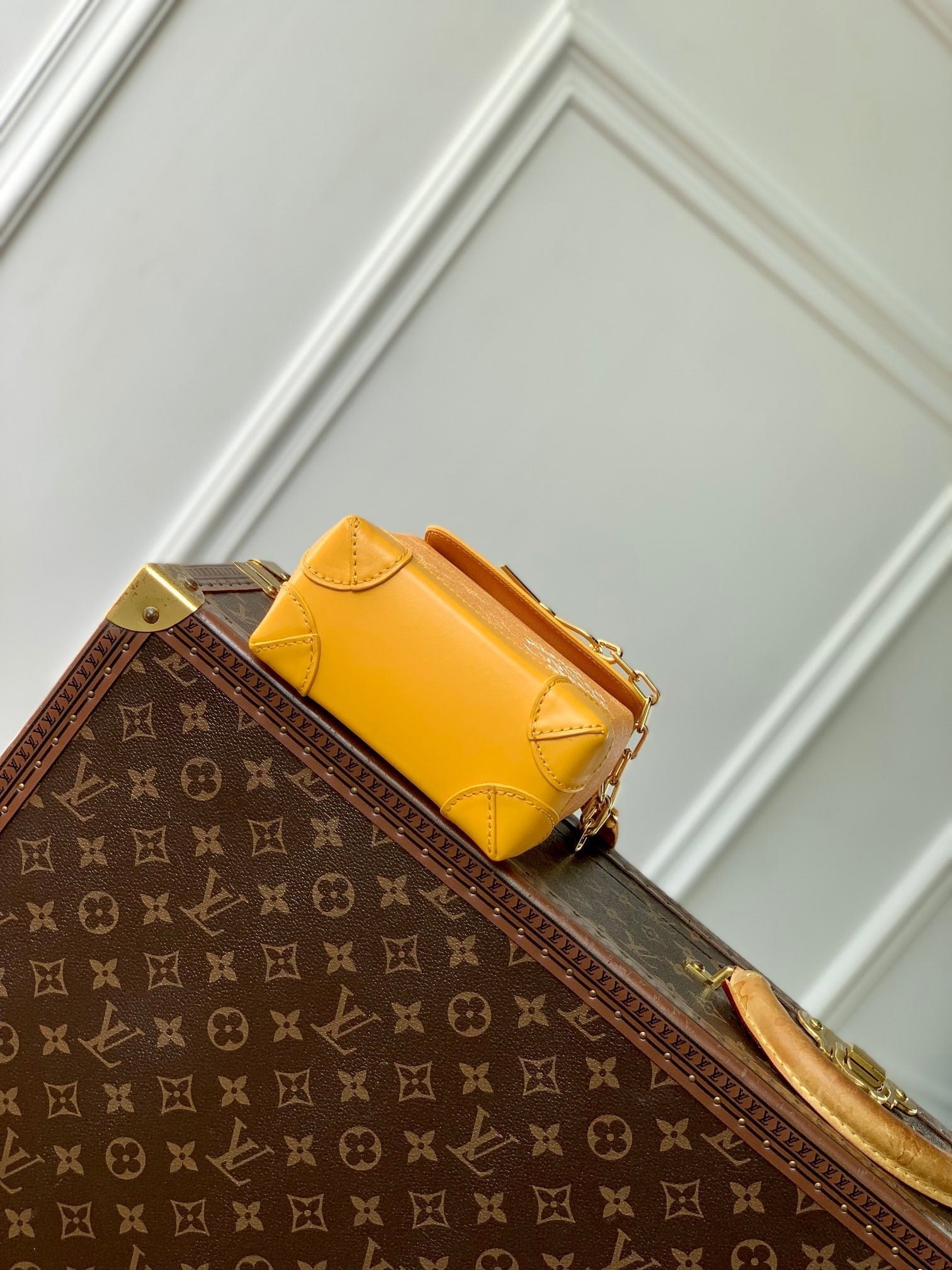 {Style No: S973S8TU} STEAMER 18 IN PEPPER ORANGE MONOGRAM HERITAGE CANVAS GOLD HARDWARE - Image 8