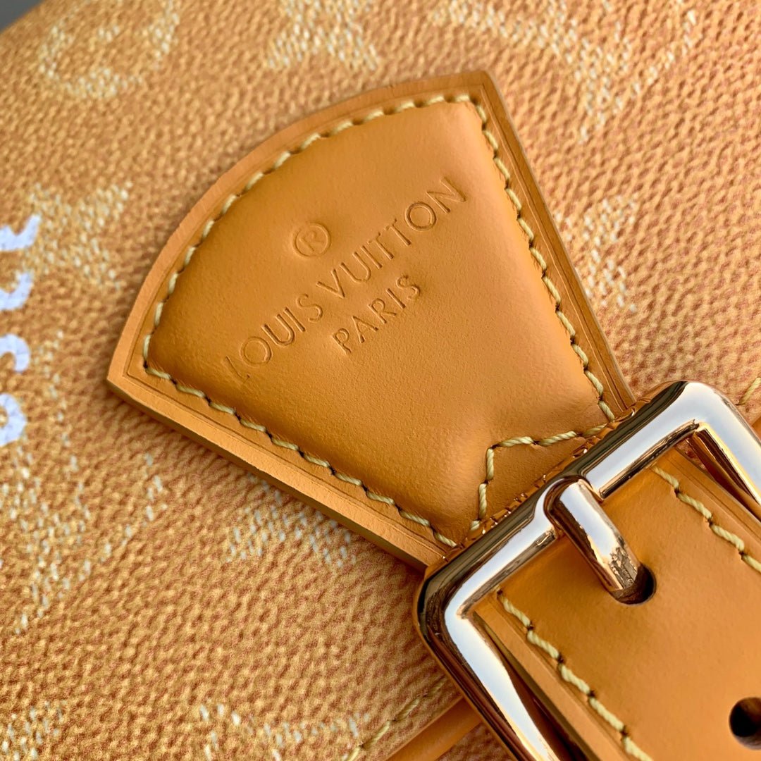 {Style No: EDKQKU7U} MONTSOURIS MESSENGER PM 20 IN PEPPER ORANGE MONOGRAM HERITAGE CANVAS - Image 7
