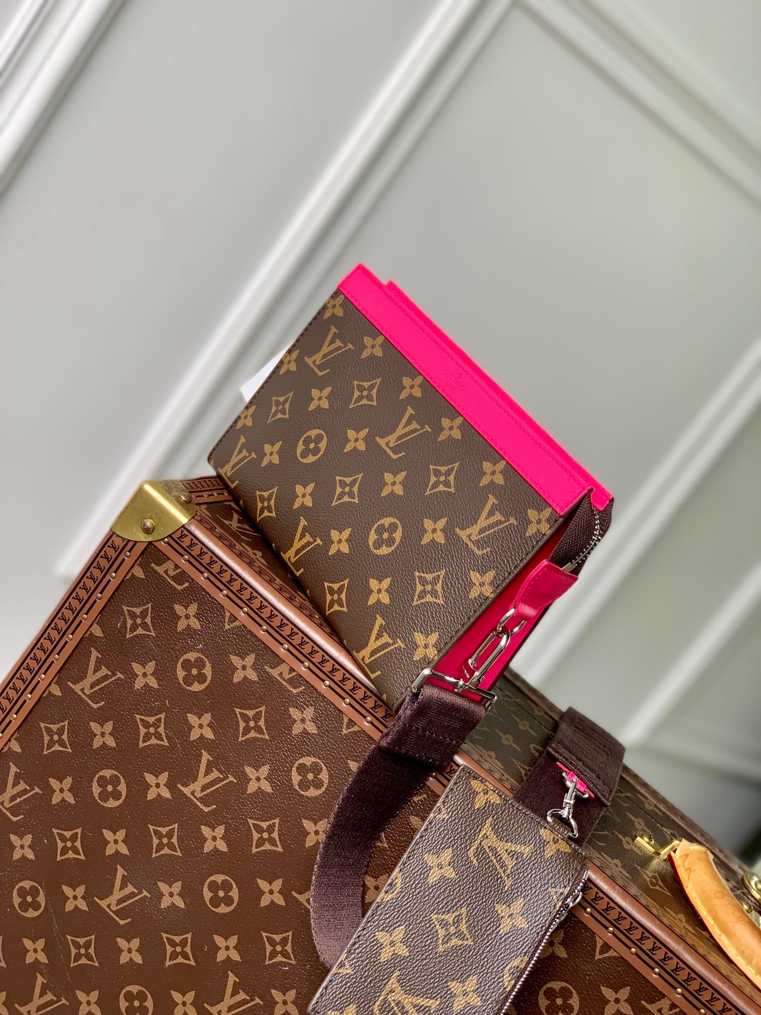{Style No: ICMAT19R} GASTON WEARABLE WALLET 18 IN BROWN MONOGRAM CANVAS MIX PINK CALFSKIN - Image 9