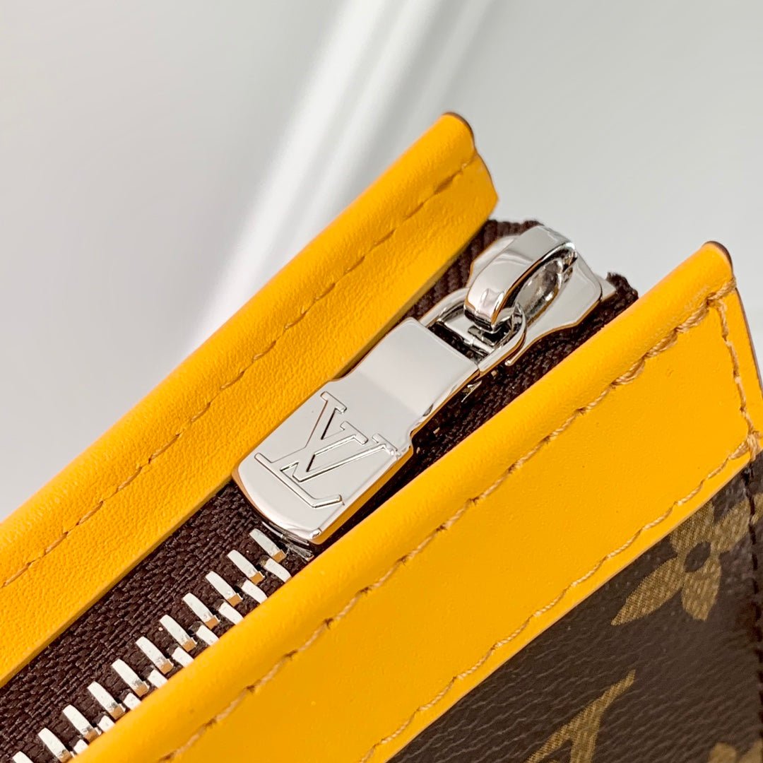 {Style No: RK6NZYDQ} GASTON WEARABLE WALLET 18 IN BROWN MONOGRAM CANVAS MIX YELLOW CALFSKIN - Image 3