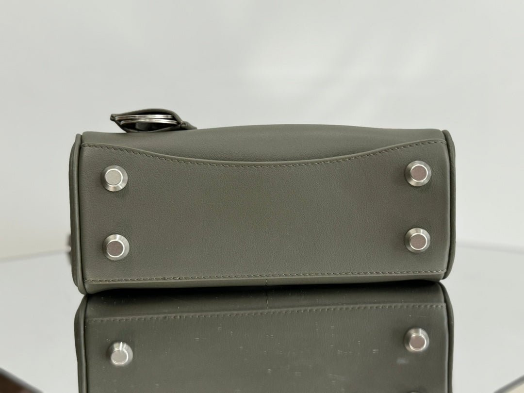 {Style No: B3XRL18G} RODEO MINI BAG 22 IN KHAKI GREEN SMOOTH CALFSKIN SILVER HARDWARE - Image 3
