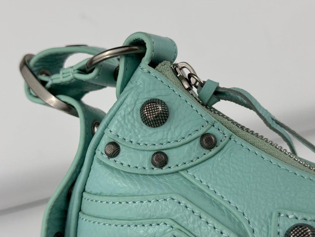 {Style No: SWPP4J22} LE CAGOLE SMALL SHOULDER BAG 26 WITH RHINESTONES IN MINT GREEN LAMBSKIN - Image 2