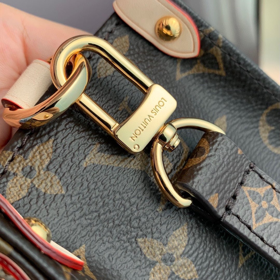 {Style No: QS5S4VFR} SAC PLAT 30CM MONOGRAM CANVAS - Image 7