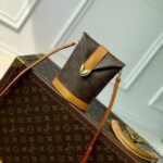 {Style No: E7E3L3II} ENVELOPE POUCH 18 IN BROWN MONOGRAM COATED CANVAS AND CALFSKIN