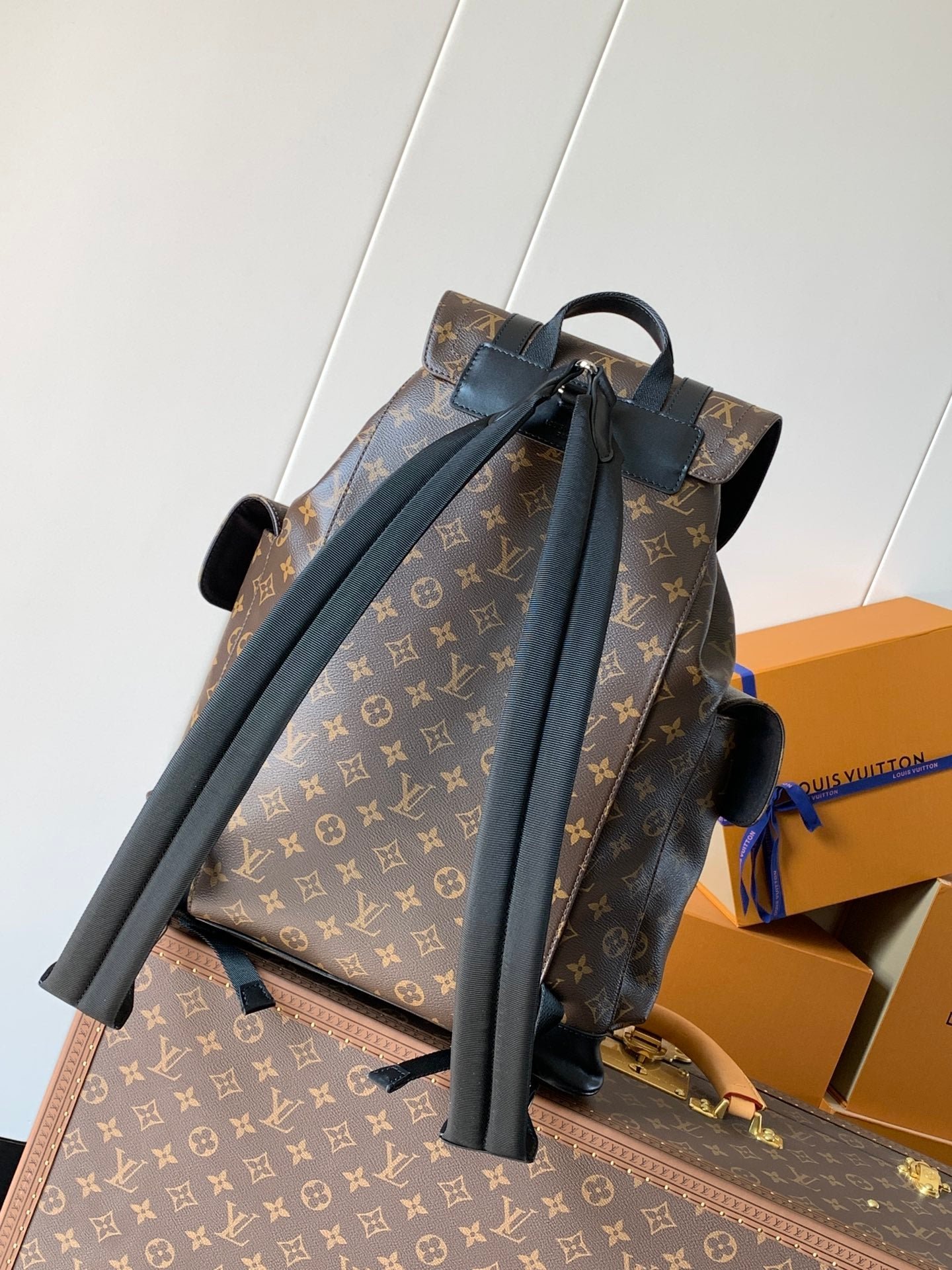 {Style No: PLCAL287} CHRISTOPHER MM BACKPACK 47 IN BROWN MONOGRAM CANVAS - Image 7