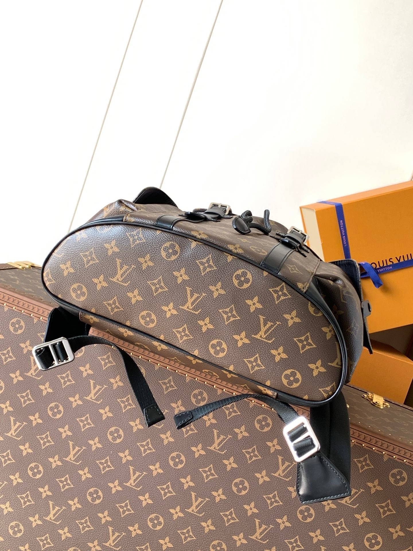 {Style No: PLCAL287} CHRISTOPHER MM BACKPACK 47 IN BROWN MONOGRAM CANVAS - Image 9