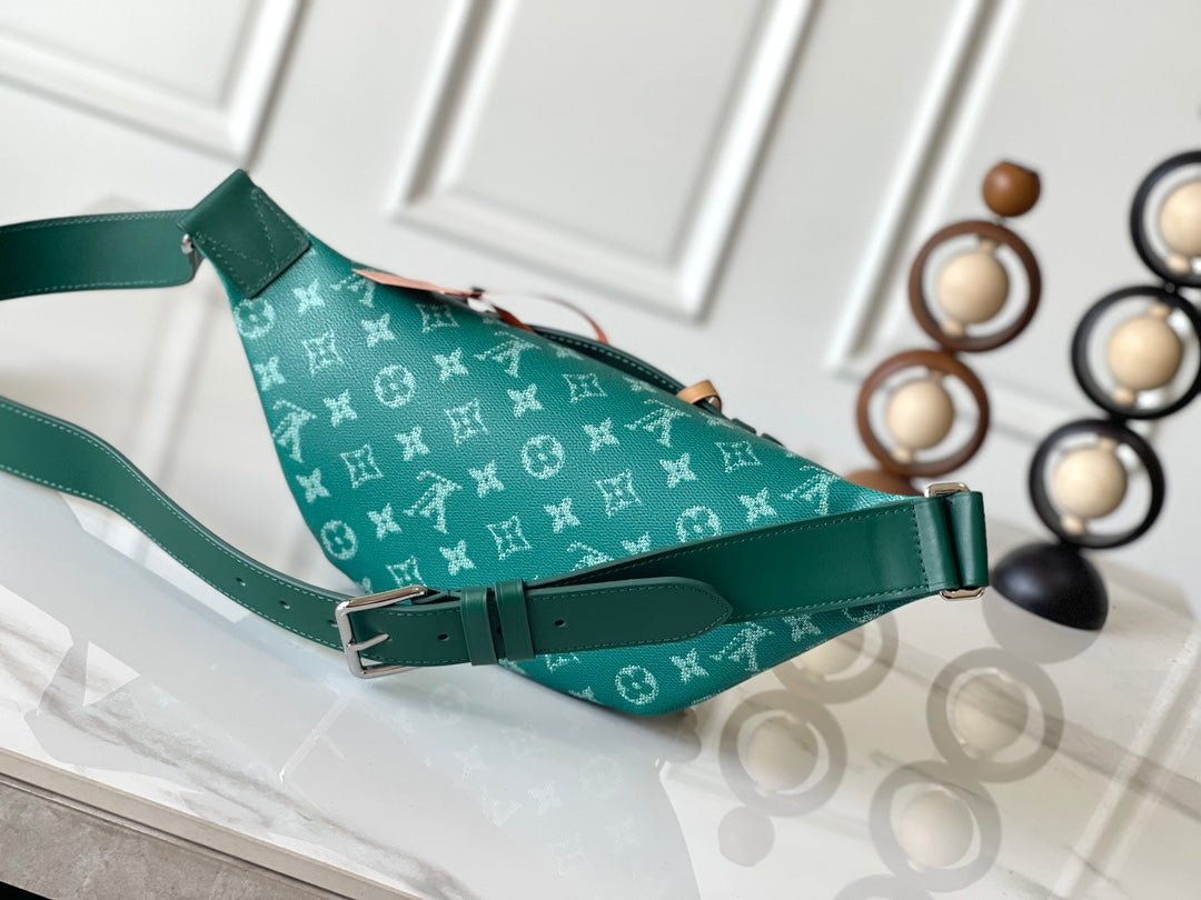 {Style No: 6QIF419A} RUSH BUMBAG 30 IN GREEN MONOGRAM HERITAGE CANVAS - Image 3