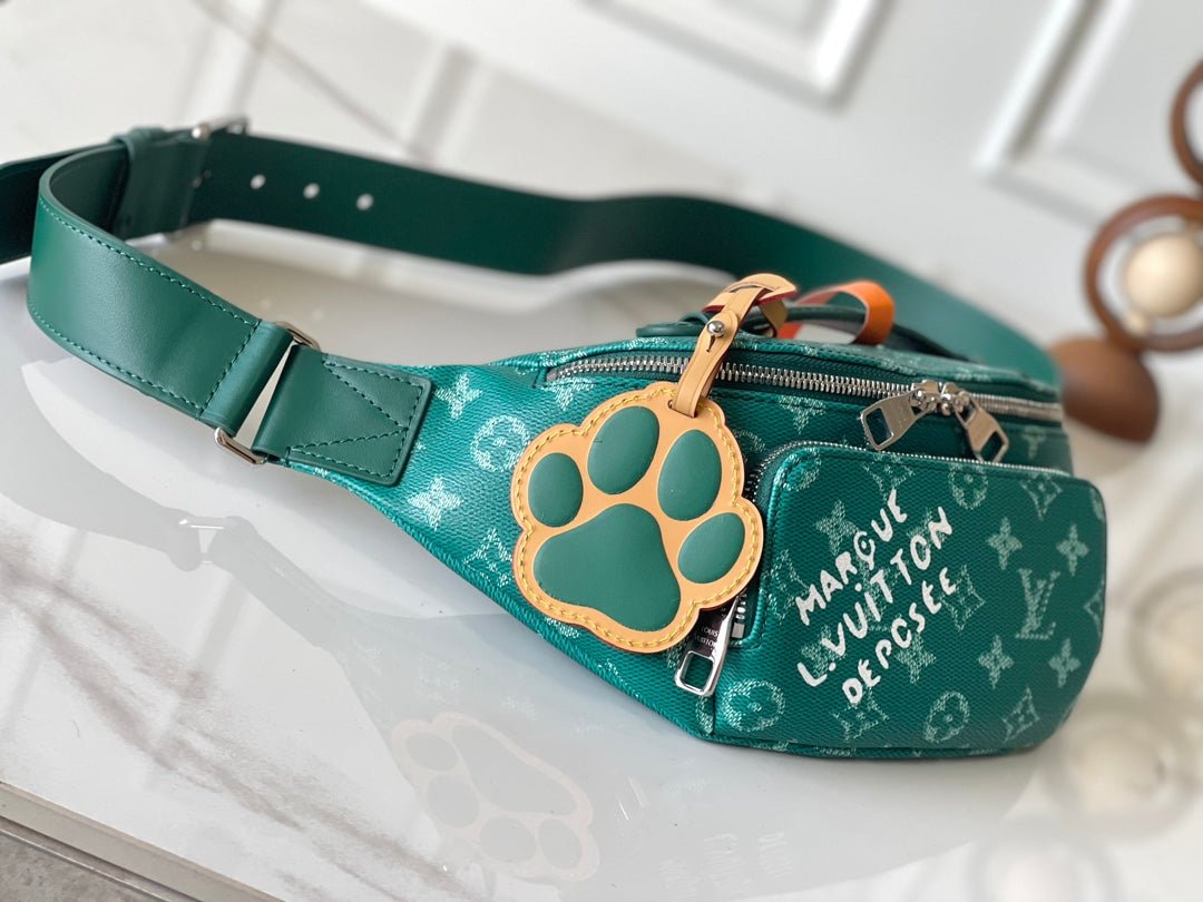 {Style No: 6QIF419A} RUSH BUMBAG 30 IN GREEN MONOGRAM HERITAGE CANVAS - Image 9