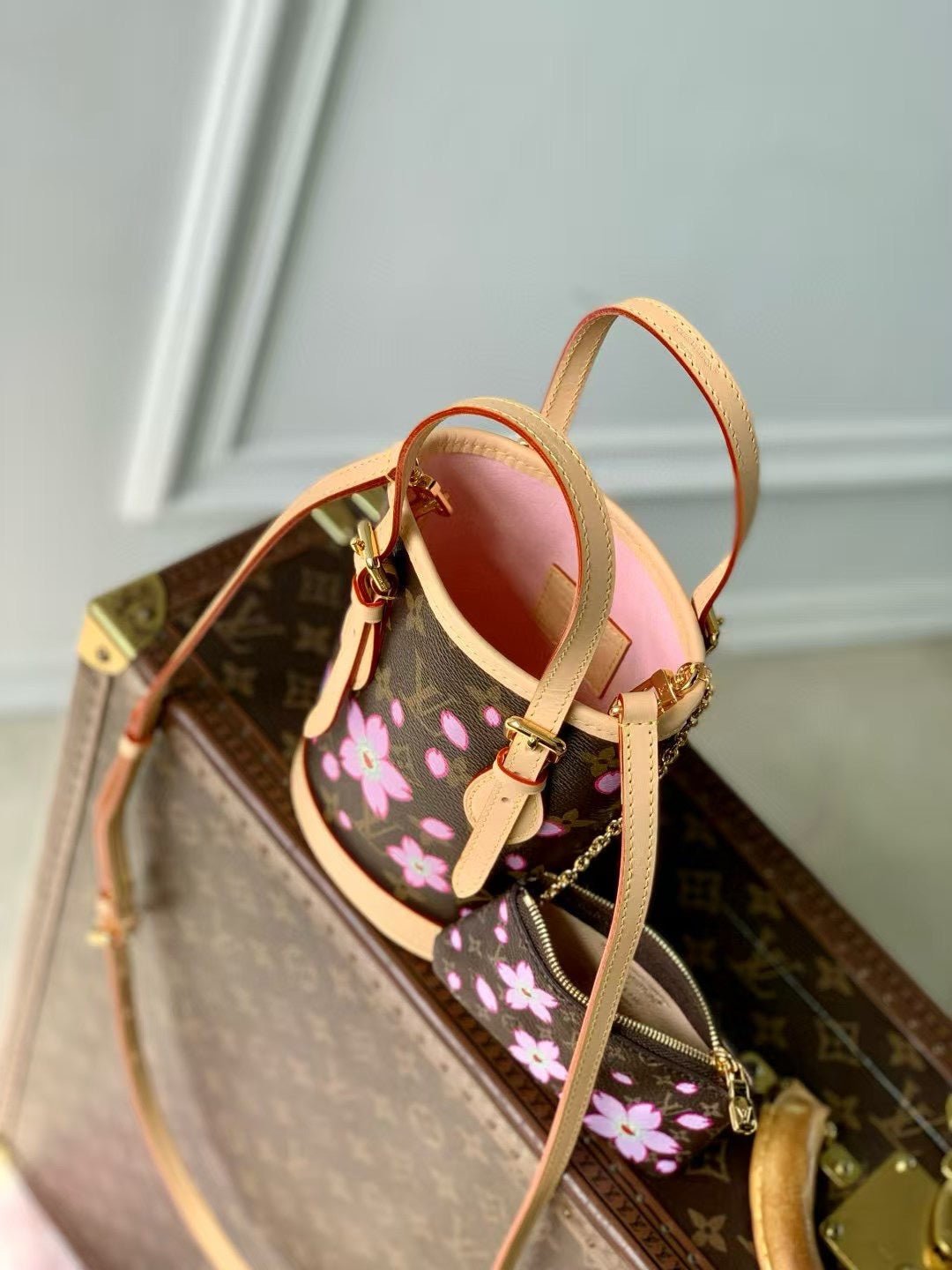 {Style No: R72KJED9} NANO BUCKET CHERRY BLOSSOM IN SAKURA BROWN MONOGRAM COATED CANVAS - Image 4