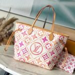 {Style No: GID5G3BQ} NEVERFULL MM 31 IN CORAL MONOGRAM TILES CANVAS