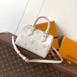 {Style No: NQ4EIPAJ} SPEEDY BANDOULIÈRE 21 IN WHITE AND PINK MONOGRAM CANVAS
