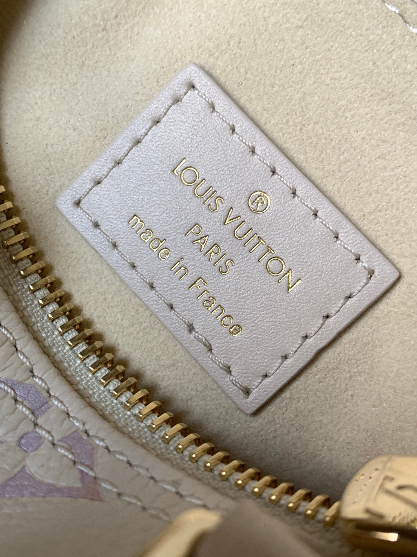 {Style No: 1DU5CKRH} LV 25S NANO SPEEDY 16 IN BEIGE DREAM EMBOSSED TEXTURED CALFSKIN - Image 9
