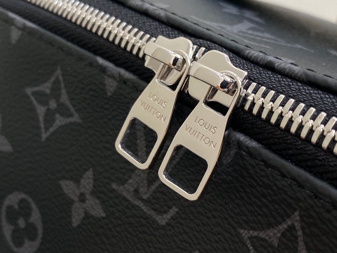{Style No: 6K71NL6H} TOILETRY BAG 24 IN BLACK MONOGRAM ECLIPSE CANVAS - Image 9