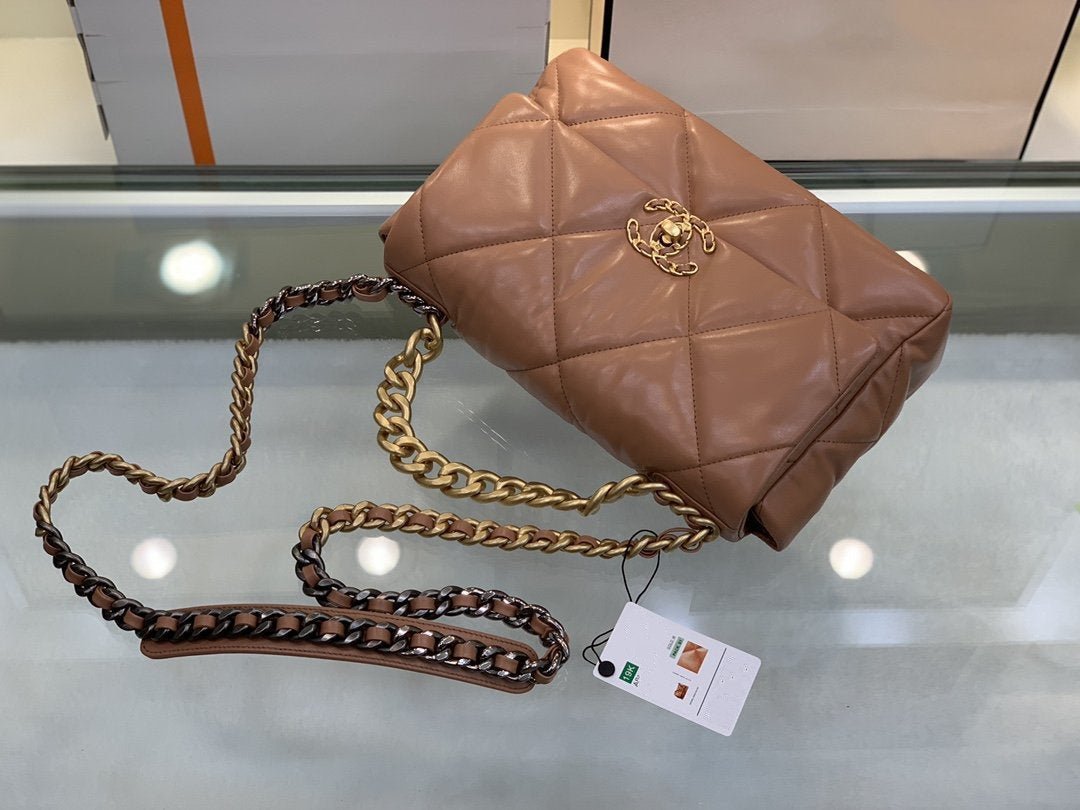 {Style No: YHTE5O95} 19 FLAP BAG 26 BROWN GOATSKIN - Image 7