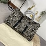 {Style No: 6V34Q1ZC} LV KEEPALL BANDOULIERE 45 1854 JACQUARD GRAY