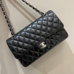 {Style No: XY64TQZO} FLAP BAG 25CM SILVER HARDWARE BLACK LAMBSKIN