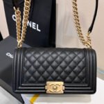 {Style No: 2P7WUYNR} BOY BAG MEDIUM 25 BLACK CAVIAR GOLD HARDWARE
