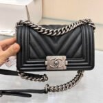 {Style No: H14NG5EL} BOY BAG SMALL 20 BLACK CHEVRON CAVIAR RUTHENIUM HARDWARE