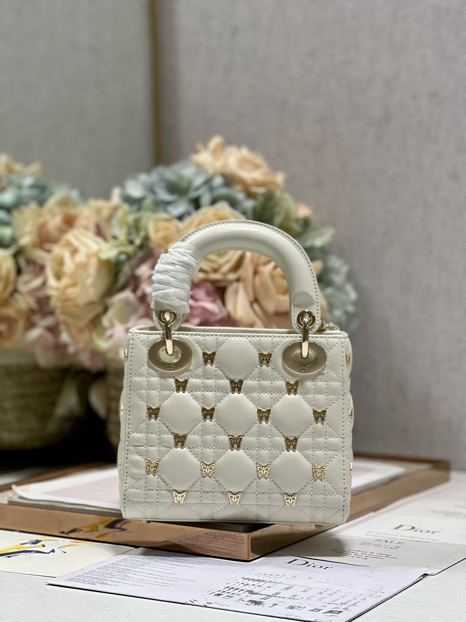 {Style No: 235F1TOS} MINI LADY 17 BUTTERFLY STUD WHITE LAMBSKIN - Image 5