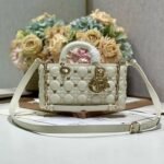 {Style No: 34AJX327} MEDIUM LADY D-JOY 26 BUTTERFLY STUD WHITE LAMBSKIN