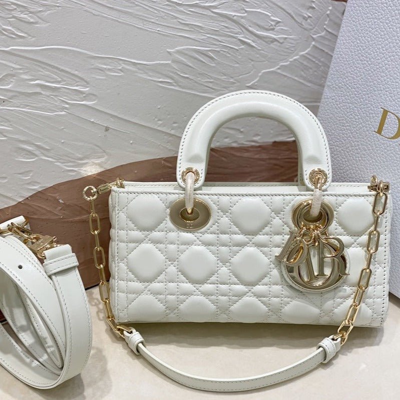 {Style No: FU8DNF4D} MICRO LADY D-JOY 16.5 WHITE LAMBSKIN - Image 2