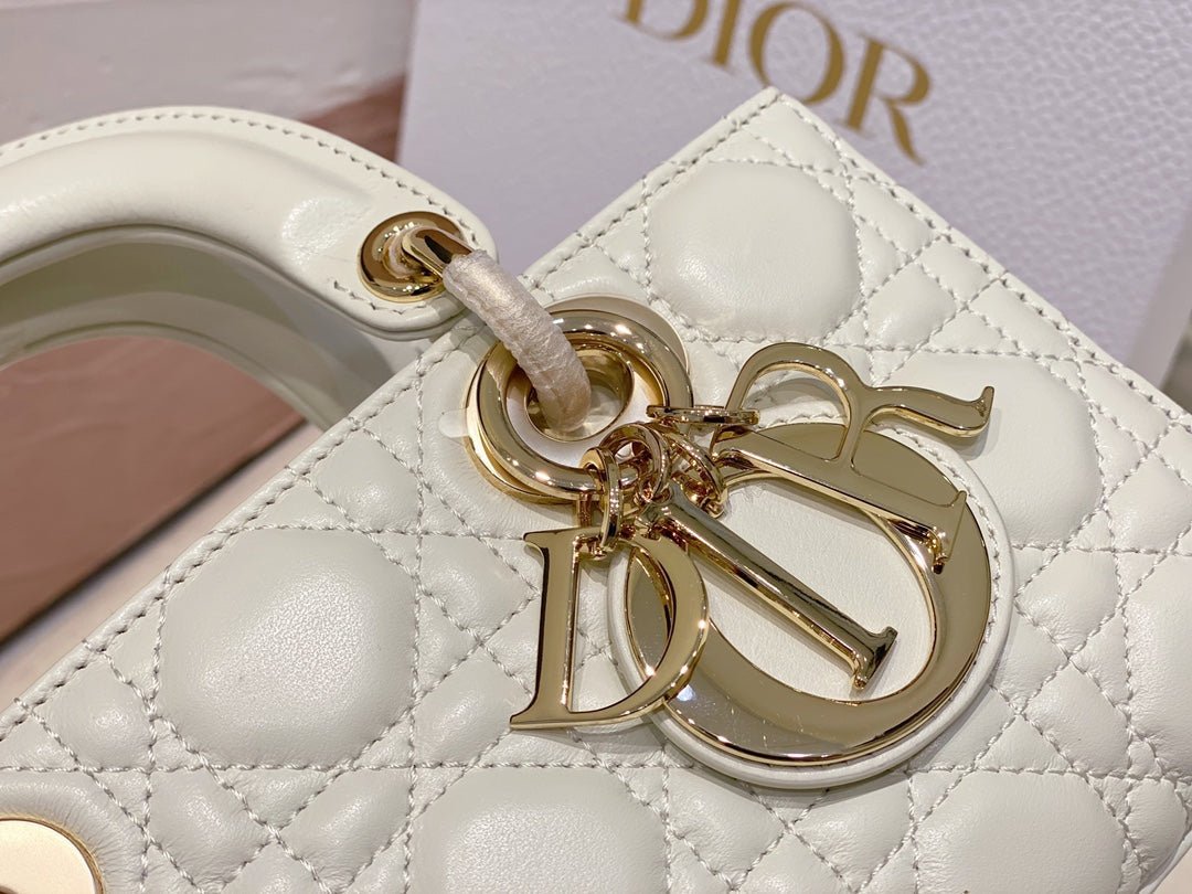 {Style No: FU8DNF4D} MICRO LADY D-JOY 16.5 WHITE LAMBSKIN - Image 5