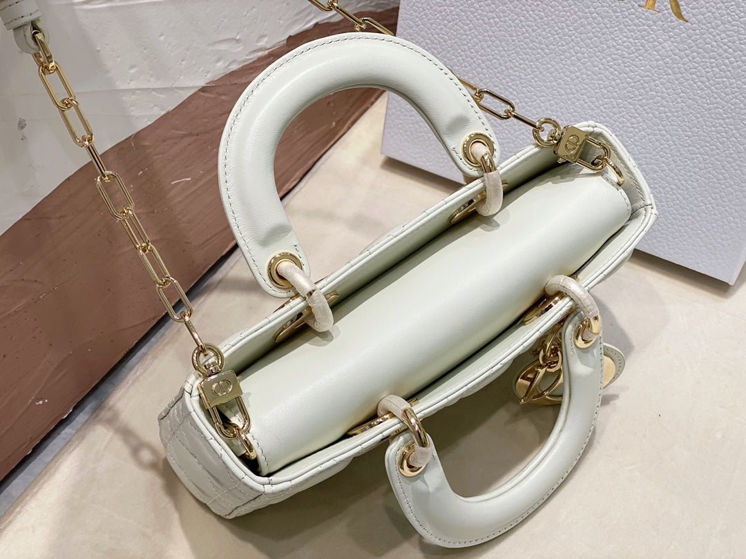 {Style No: FU8DNF4D} MICRO LADY D-JOY 16.5 WHITE LAMBSKIN - Image 6
