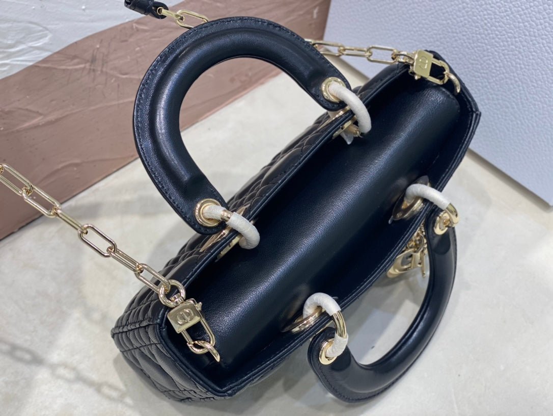 {Style No: 9HDGYGOR} SMALL LADY D-JOY 22 BLACK LAMBSKIN - Image 6