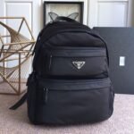 {Style No: OX5LW3O5} TRIANGLE LOGO BACKPACK 40 IN BLACK RE-NYLON
