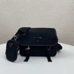 {Style No: 5O115YAZ} MESSENGER BAG 22 IN BLACK RE-NYLON