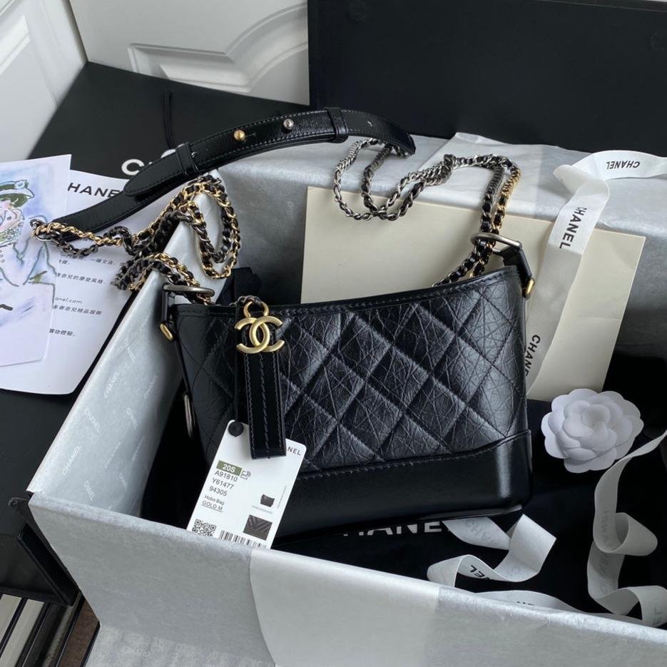 {Style No: 35LZRUTX} CC GABRIELLE MINI 20 HOBO BAG IN BLACK CALFSKIN