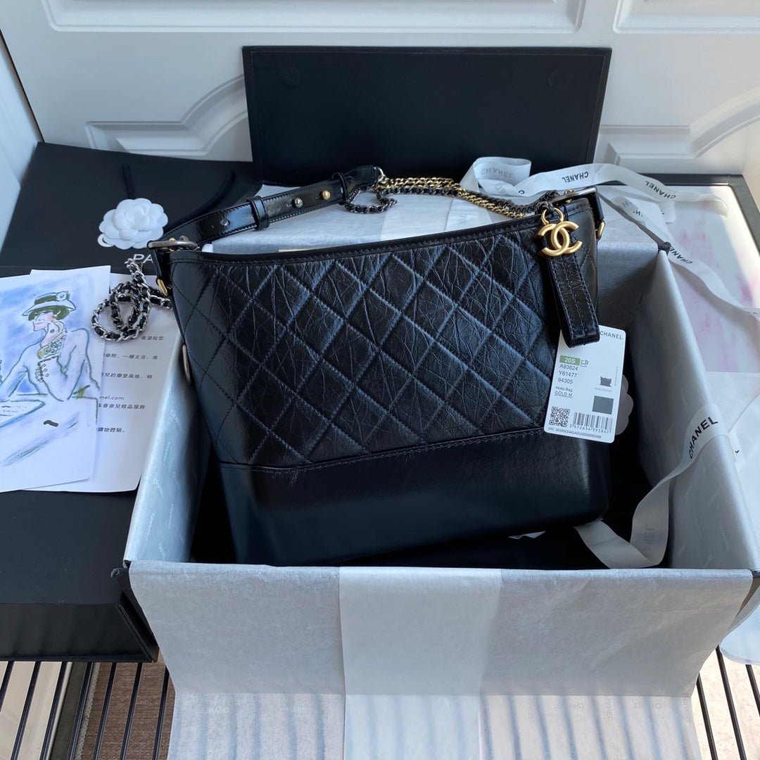 {Style No: 8KLB73EN} CC GABRIELLE MEDIUM 28 HOBO BAG IN BLACK CALFSKIN - Image 2