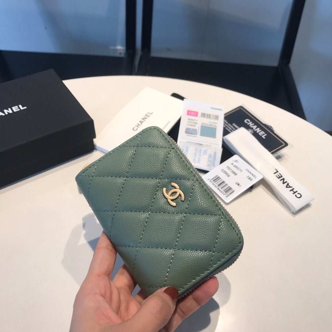 {Style No: XDFJLZNQ} CC ZIPPED COIN BASIC PURSE 11 TURQUOISE CALFSKIN GOLD ICON - Image 2